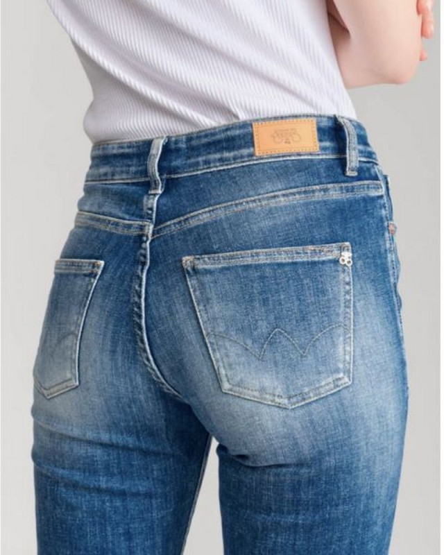 Jeans 400/17 mom LE TEMPS DES CERISES BLEU