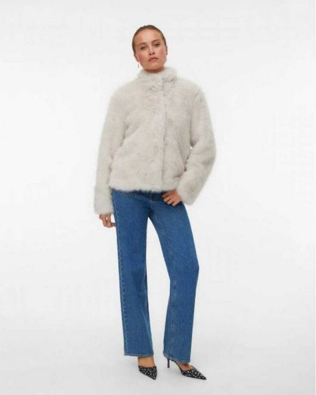 veste fausse fourrure 10315328 vmmonroe VERO MODA Beige